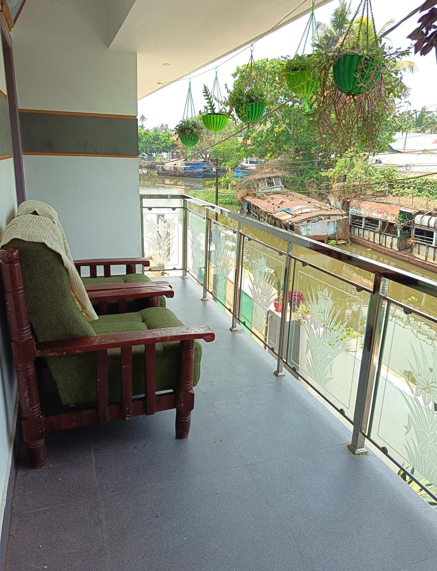 Paddy N Canal Homestay Alappuzha Exterior foto